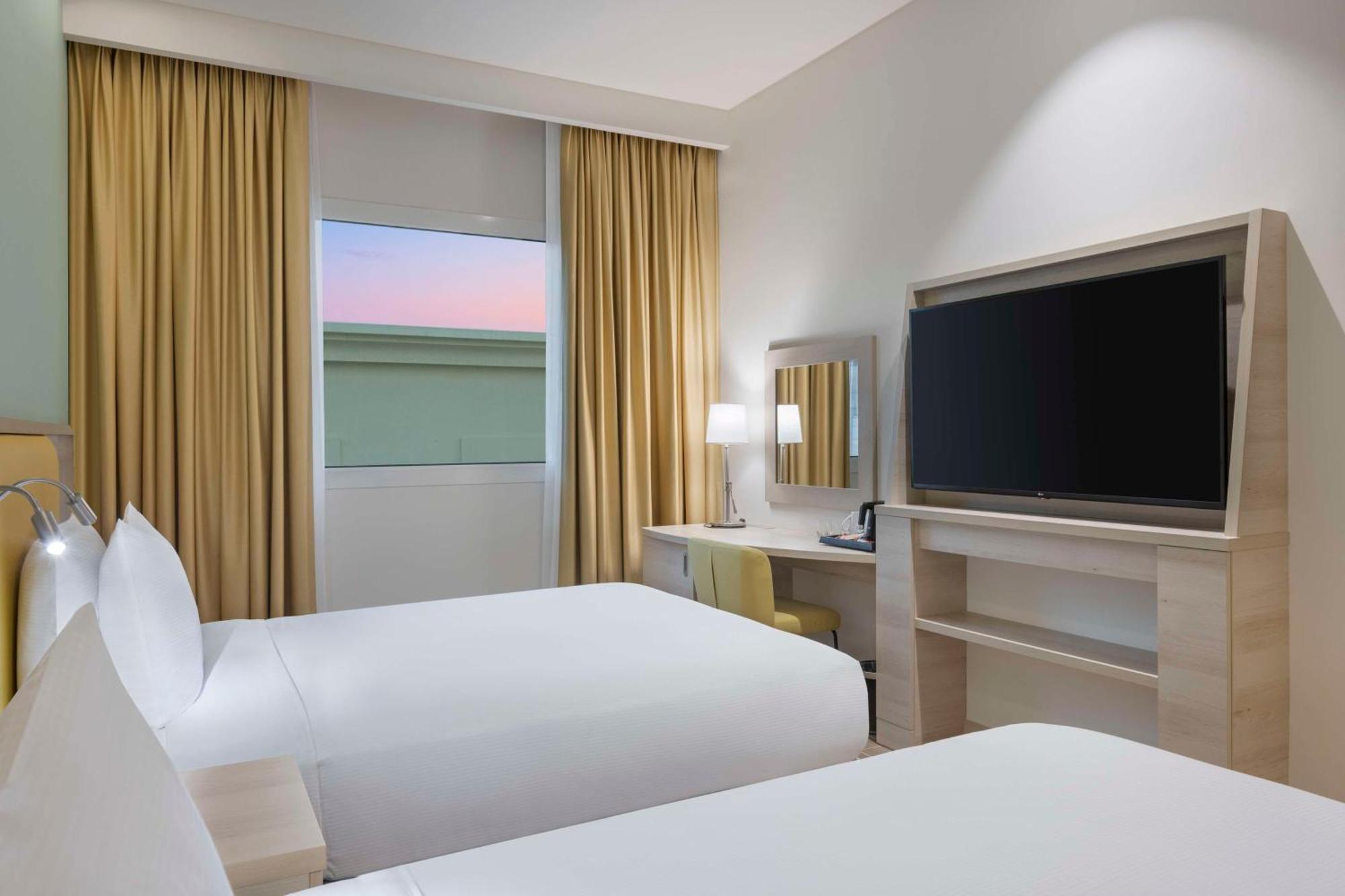 Hampton By Hilton Doha Old Town Hotel Exterior foto